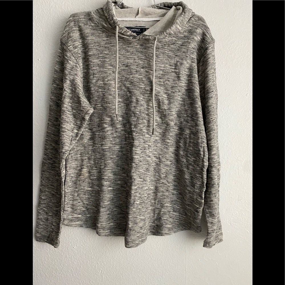 Women knit hoodie top (NWT)